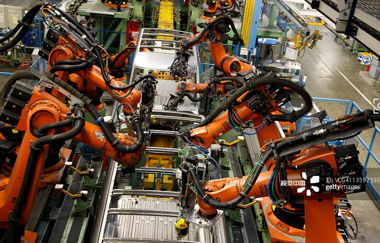 如何选择合适的工业机器人焊接自动线？