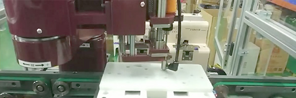 Line automatic screwing machine